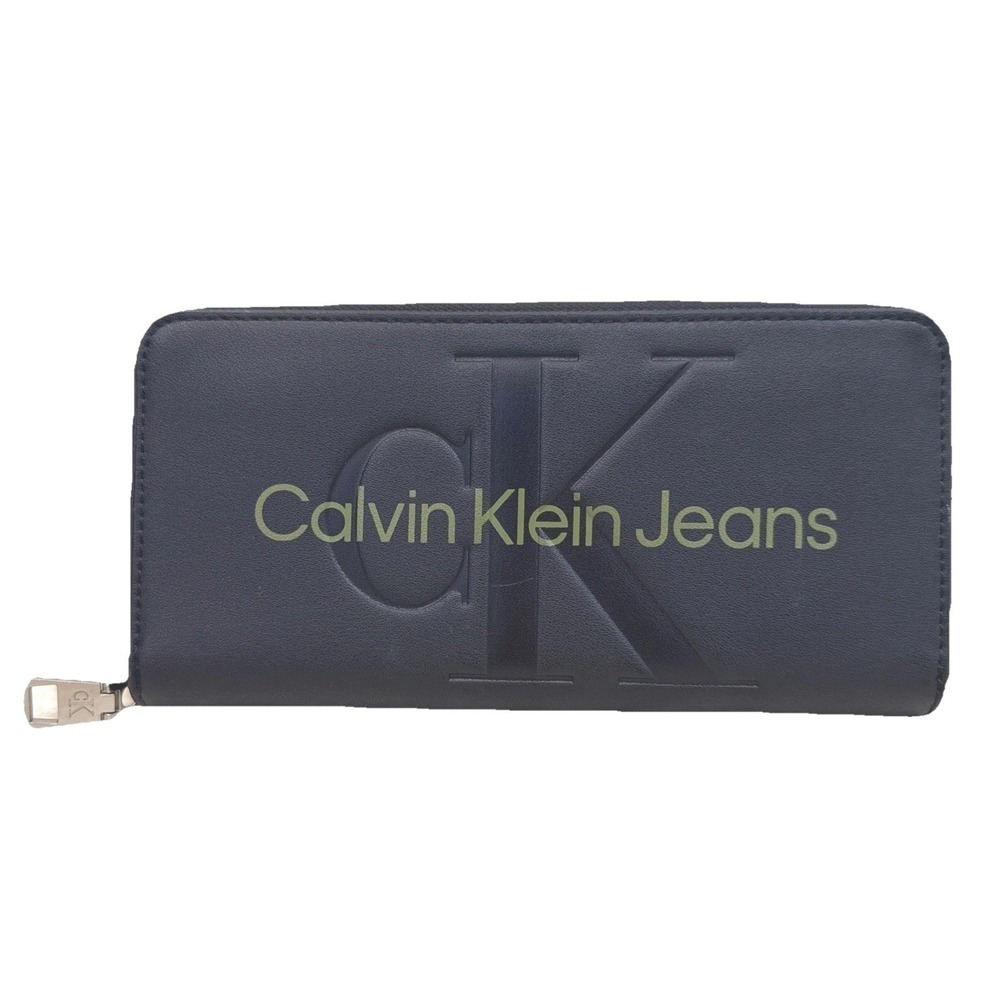 Calvin Klein Jeans Black Zip Around Continental Wallet‎ Embossed Logo Clutch